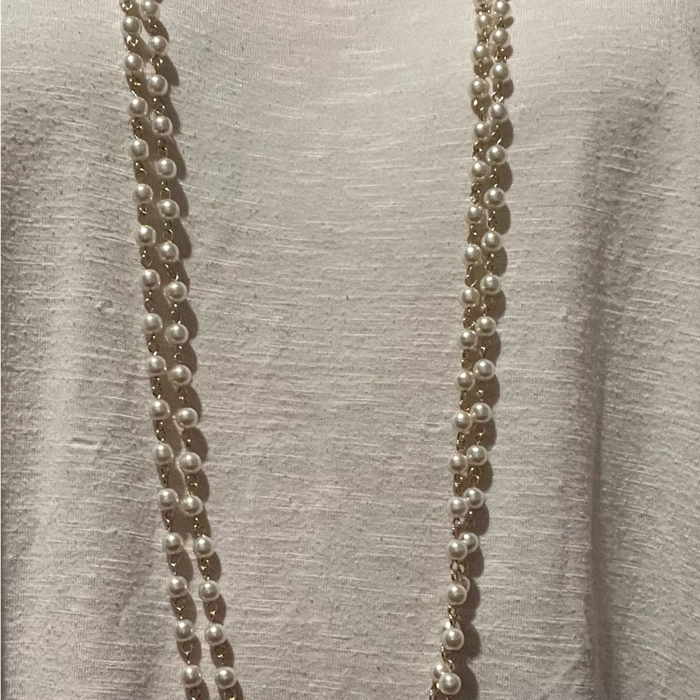 Classic White Pearl Necklace Timeless Design